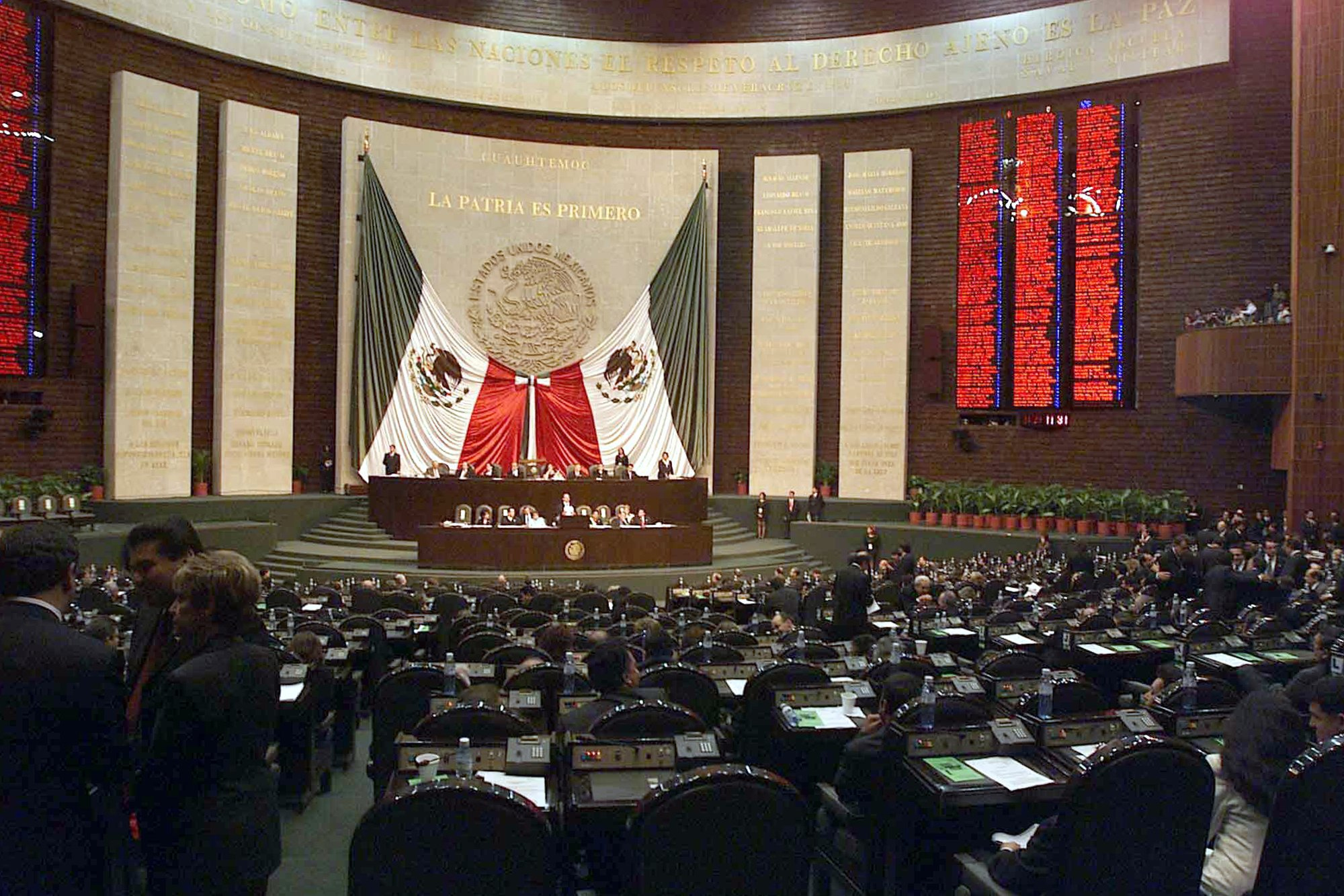 Mexico_Chamber_of_Deputies_backdrop