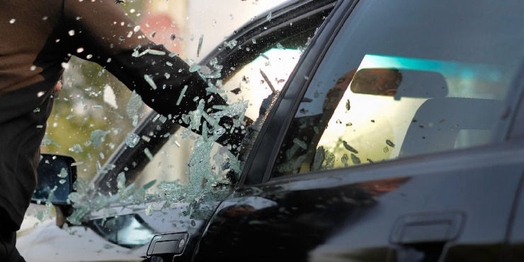 Portada de Seguros de auto y facultades del defensor penal en amparo